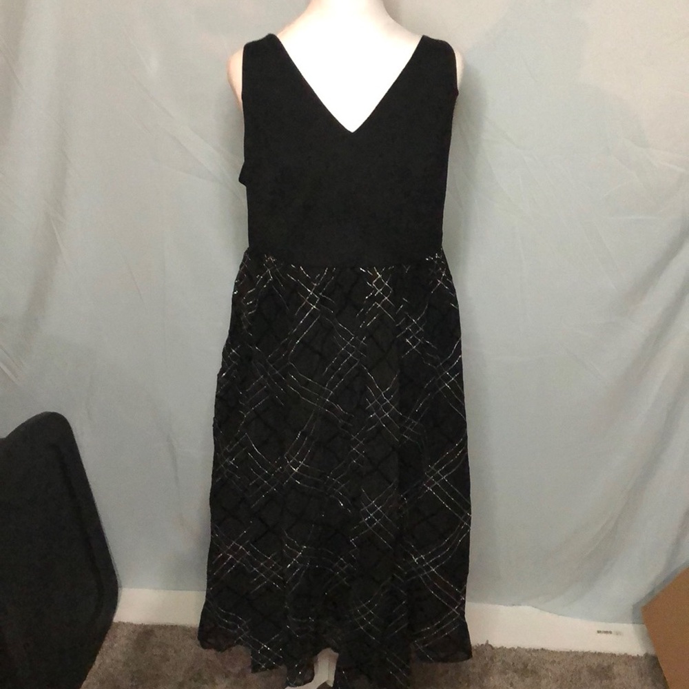 Torrid Black and Silver Plaid Mesh Mid Length Women’s Dress Size 14 NWT - Picture 3 of 7